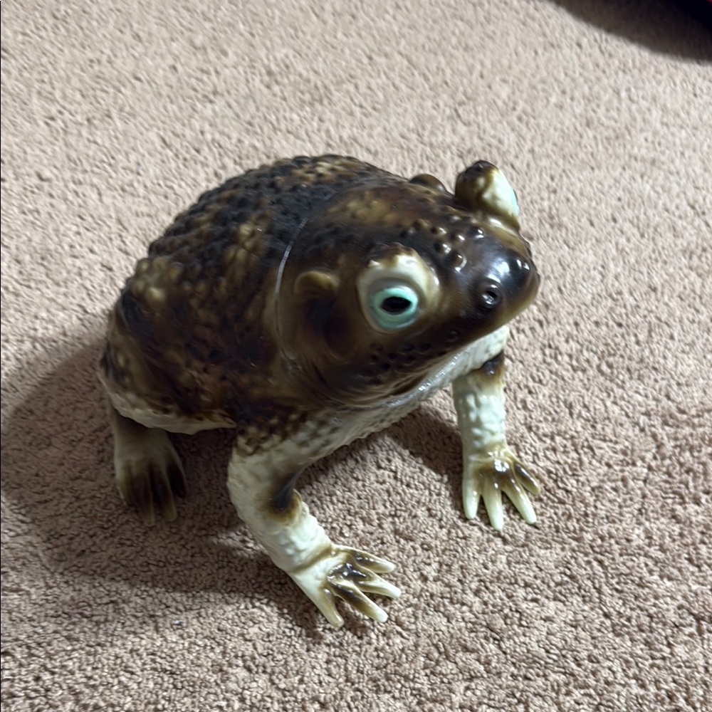 Realistic Frog Figurine